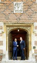 Abe, Cameron discusses global security threats at Chequers