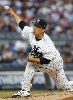 Baseball: Tanaka fans 14 en route to 8th win as Yankees down Rays