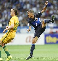 Soccer: Japan's Ideguchi scores goal against Australia in World Cup qualifier