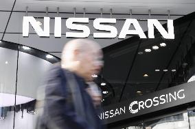 Nissan logo