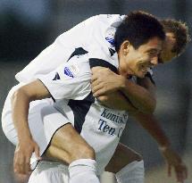 Hirayama the hero with late double on Dutch debut