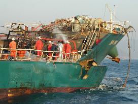 (2)Explosion on Panamanian tanker leaves 2 sailors missing