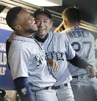 Baseball: Mariners' Cano, Ichiro