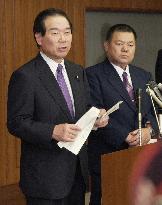 Gov't, Nago agree to build 2 runways for U.S. base relocation