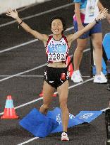 (4)Noguchi wins women's marathon in Athens Olympics