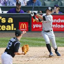 Ichiro Suzuki joins 3,000-hit club