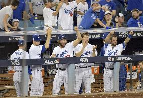 Dodgers beat Cubs in NLCS Game 2