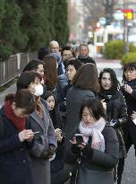 People line up for Ghosn hearing at Tokyo court