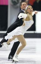 Russian pair place second in compulsory ice dancing