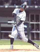 Ichiro Suzuki goes 2-for-6 in Mariners' win over Chicago