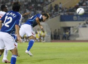 Takahara double sees Japan past UAE at Asian Cup