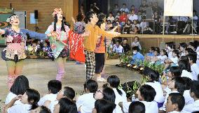 Shiki troupe performs in Iwate Pref.
