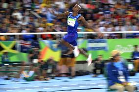 Olympic scenes: U.S. jumper claims gold in long jump