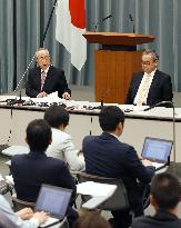 Gov't panel finalizes proposals on emperor's abdication