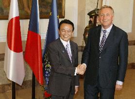 Japanese PM Aso meets with Czech PM Topolanek in Prague