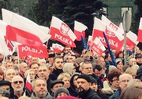 Protests against regulations on media, court in Poland
