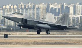 U.S. F-22 stealth fighters fly over S. Korea amid N. Korea tensions