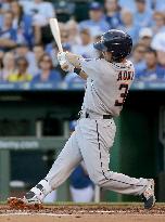 Baseball: Astros extend winning streak to 11