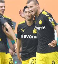Soccer: Kagawa makes history with winner for Dortmund vs Augsburg