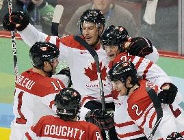 Canada beat U.S. 3-2 to take gold in men's ice hockey