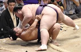 Scenes of Sumo