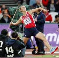 Athletics: Czech Spotakova reclaims javelin throw world title