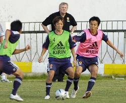 Japan squad tunes up for match against Yemen