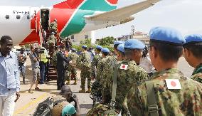 Japan's U.N. peacekeeping troops leave South Sudan