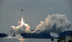 Japan launches 2nd satellite to improve GPS services