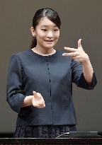 Princess Mako gives address in sign language