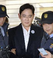 Samsung heir-apparent to be formally indicted on bribery charges