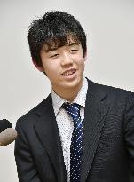 Youngest shogi player marks record 14th straight win since debut