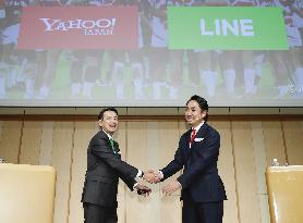 Yahoo Japan and messaging app Line to merge