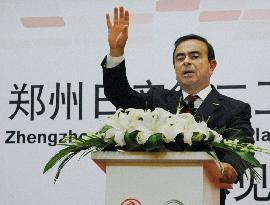 Nissan's Ghosn in China