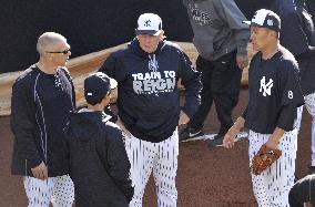 Tanaka at Yankees spring training