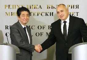 Abe, Borisov