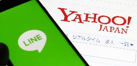 Yahoo, Line logos