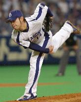 Asakura pitches eight shutout innings