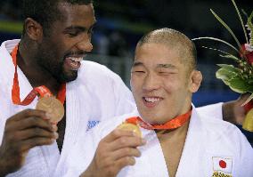 Japan's Ishii wins judo gold at Beijing Olympics