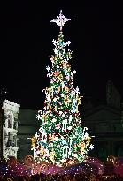 World's most illuminated Christmas tree at Universal Studios Japan