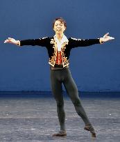 Japanese man wins N.Y. youth ballet competition