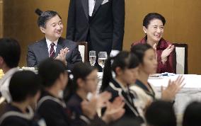 Crown prince at English speech contest