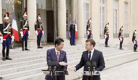 Abe-Macron talks