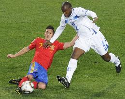 Spain beat Honduras 2-0 in World Cup Group H match