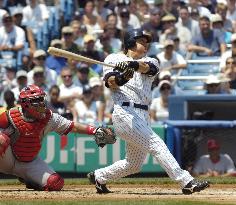 N.Y. Yankees outfielder Matsui hits 3-run homer against Angeles