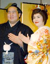 (1)Yokozuna Asashoryu holds wedding ceremony in Tokyo