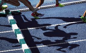 Olympic scenes: Women's 3,000-meter steeplechase runners