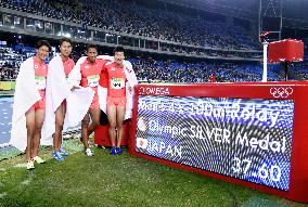 Olympics: Japan wins relay silver in national record