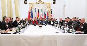 Iran, 6 world powers discuss U.S. sanctions extension