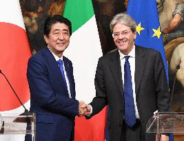 Japan, Italy see need for G-7 vow to combat protectionism